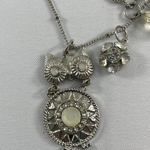 Etc! Necklace Silver Tone Dangle Charms Owl Leaf Heart Eiffel Tower Rhinestones - Picture 4 of 12